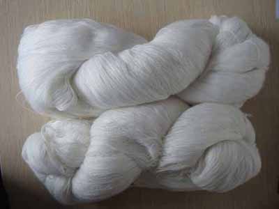 100 acrylic yarn