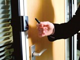 التحكم فى فتح الأبواب Access Control System