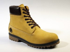 مطلوب وكلاء اكبر مصانع الاحذية فى الشرق  .