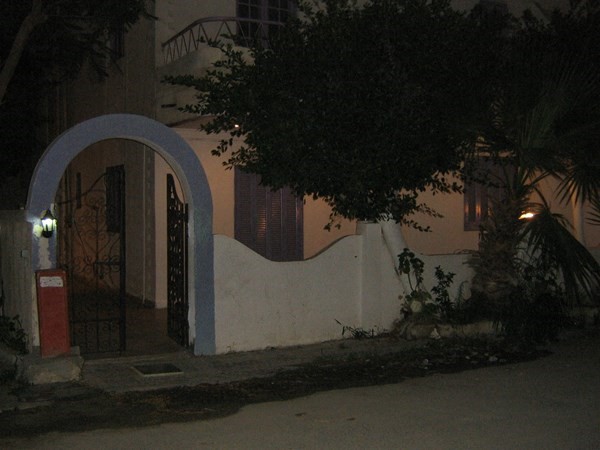 أدوات الشاي الصيني والخزفيات .