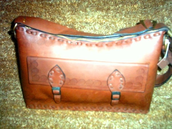 سيراميك وادوات صحيه .