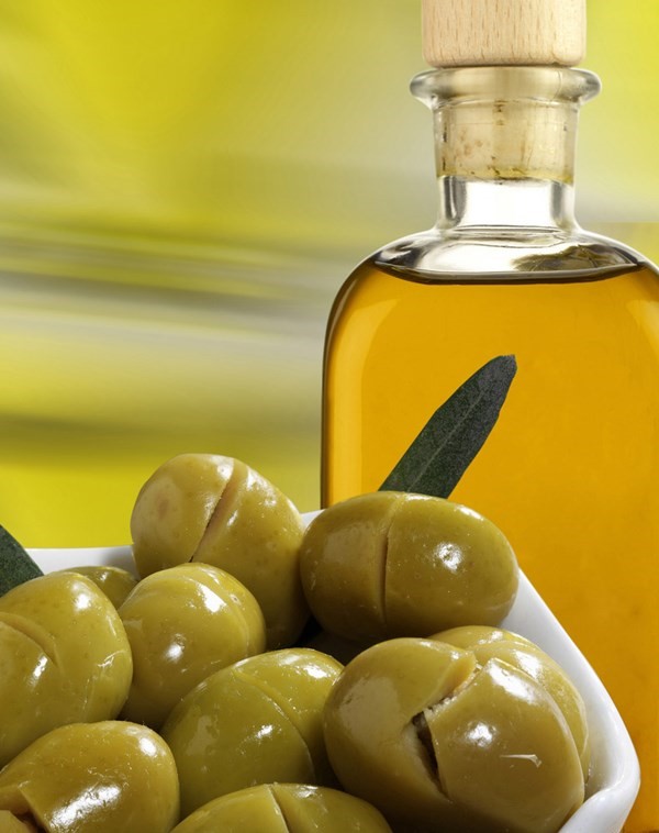 زيت زيتون تونسي لموسم 2010 Wholesale 100 Tunisian Virigin Olive pure