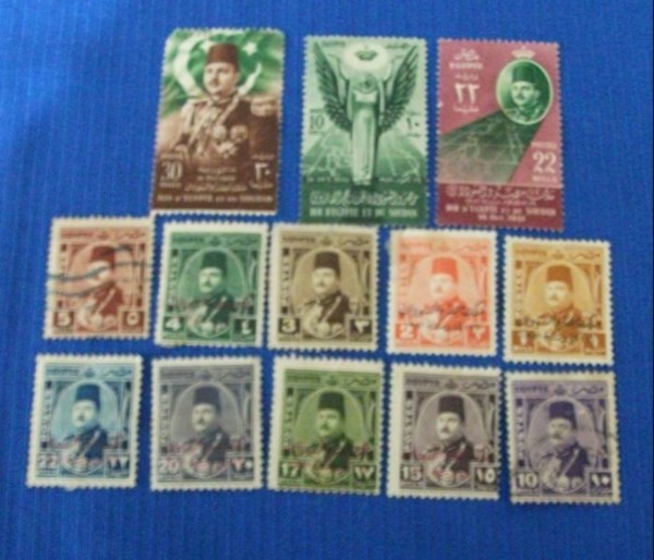 مجموعة طوابع نادرة للملك فاروق وطوابع تاج الفاروق
