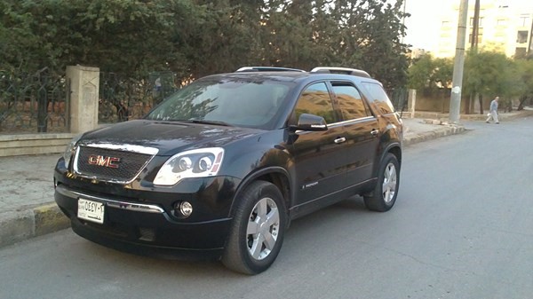 GMC اكاديا موديل 2008 لون اسود