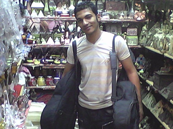 تعليم الجيتار ف 30 يوما .