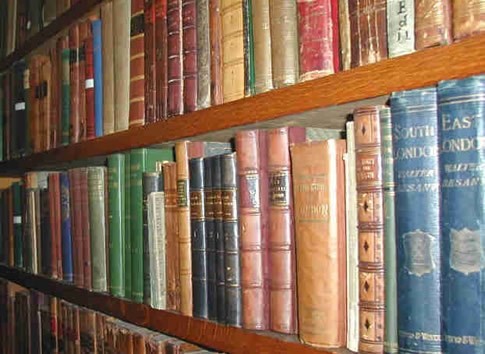 كتب ومجلات قديمة نبيع ونشترى الكتب والمكتبات القديمة
