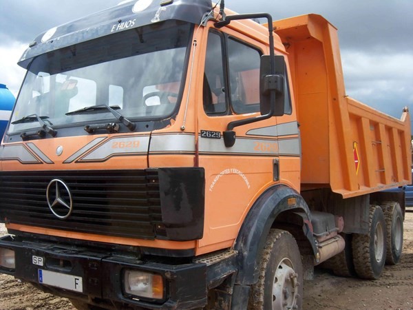 قلابات مرسيدس ومن جميع الموديلات .