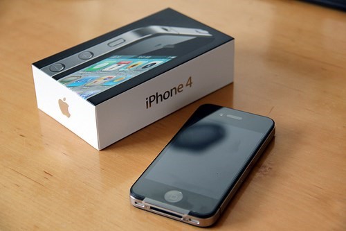 جهاز Apple iPhone 4 16GB Black من اليابان