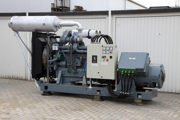 مجموعة توليد فولفو 260 KVA