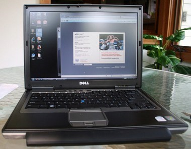 DELL D 630 لاب توب وارد اوربا بحالة جيدا