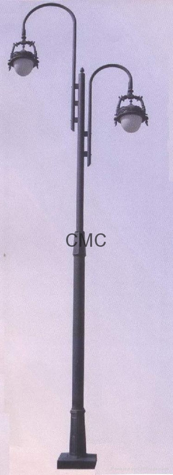 لدينا اعمده اناره باسعار منافسه .