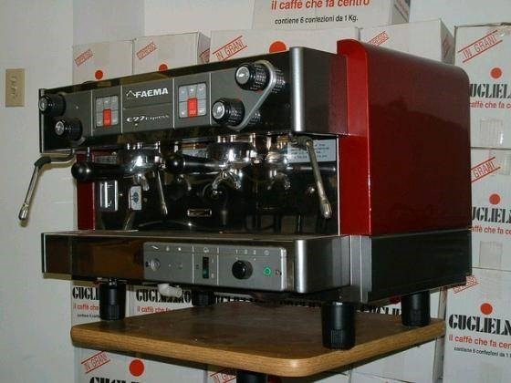 ماكينة اسبريسو فايما بحالة ممتازة Faema E97 Automatic Espresso