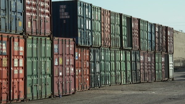 EMPTY CONTAINERS AND CARAVANS