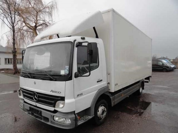 شاحنة مرسيدس شاصى طويل من المانيا MERCEDES BENZ ATEGO 815 2006