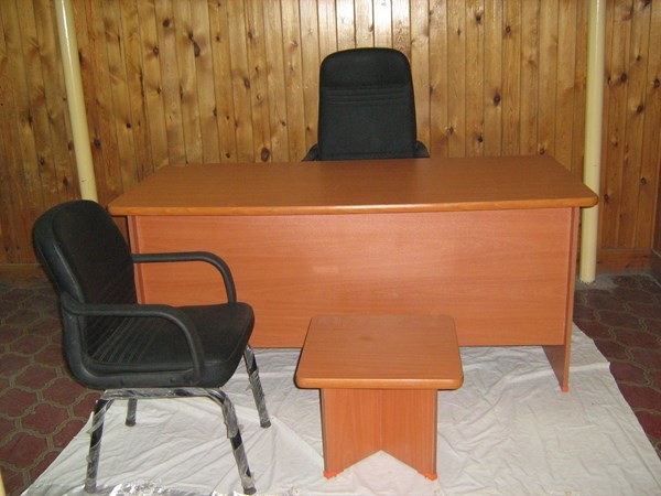 أثاث مكتبى مكتب خشب من منتجات دريم أنترناشيونال