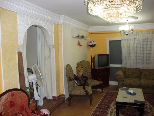 شقة للبيع بالمهندسين بمنطقة شارع شهاب 190م