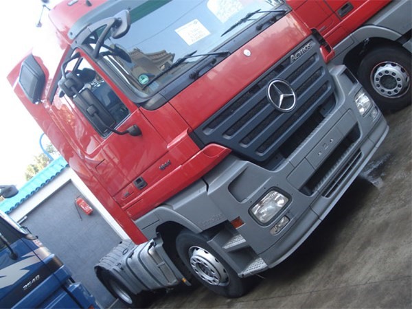 شاحنات مرسيدس Actros 1844 mp2 موديل2008