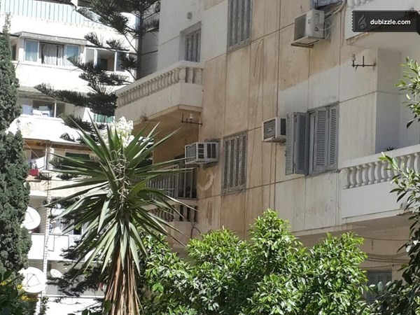 شقة بأرقى منطقة بلوران الاسكندرية لراغبي الهدوء و التميز