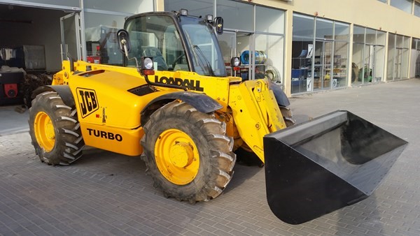 JCB وارد مستعمل أوراق جمارك موديل 199 بحالة جيدة للبيع