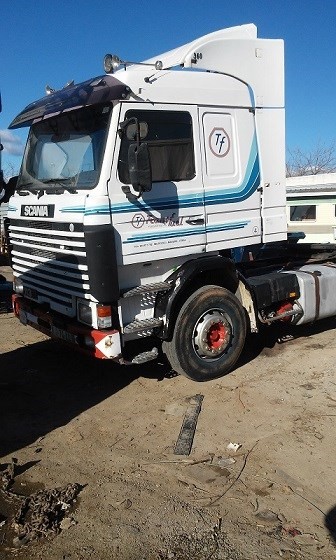 للبيع شاحنة SCANIA 113 360