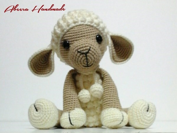 Sweet Sheep دمية كروشيه