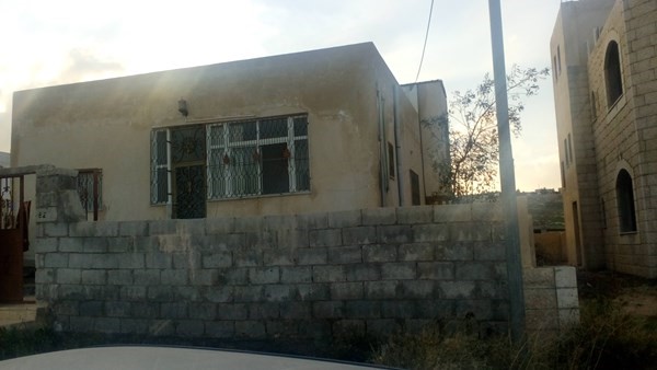 الكرك المشيرفه خلف المستشفى الحكومي التطوير بيت مستقل للبيع