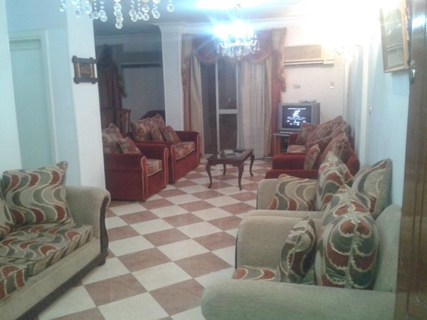 شقة مفروشة للايجار 160 متر اول شارع عباس العقاد مدينة نصر للايام
