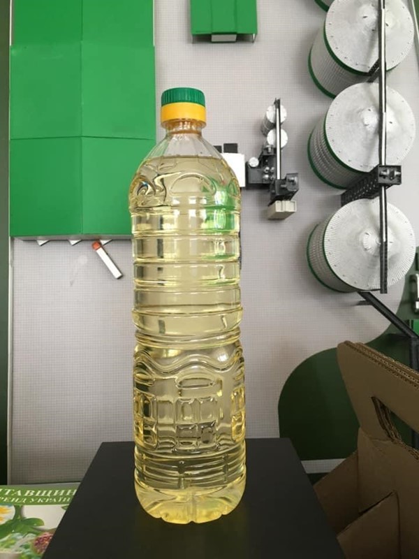Refined sunflower oil deodorized winterized