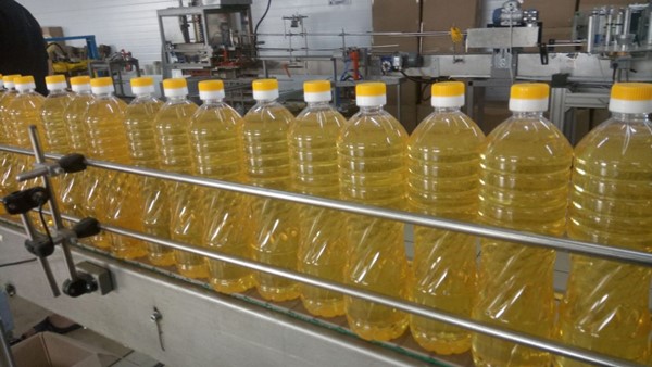 Export of vegetable oils from Russia .