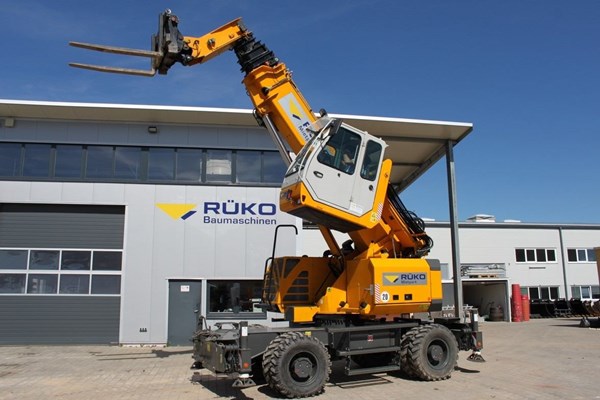 رافعة تليسكوبية متعددة الأستعمال Telehandlers Sennebogen 608